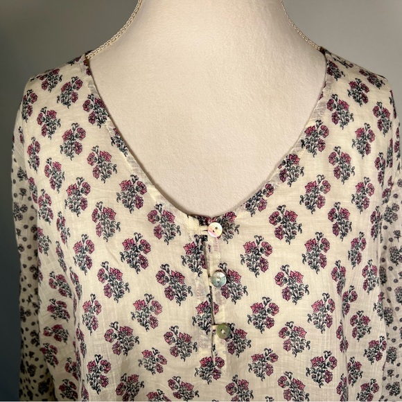 J Jill cotton v neck blouse - Picture 3 of 8